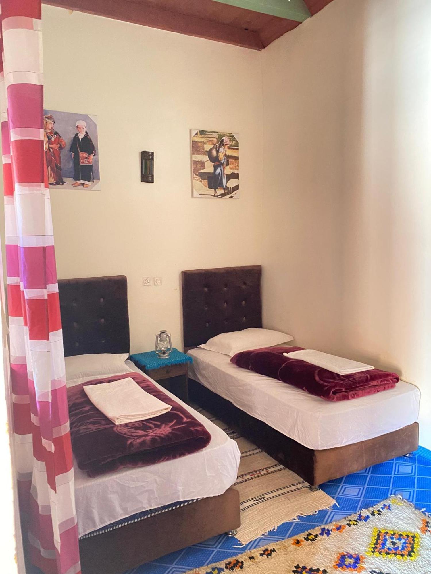 Hotel Kasbah Ait Bouguemez à Agouti Extérieur photo